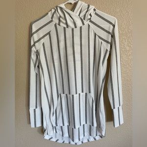 LuLaRoe Amber hoodie, Size XS